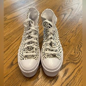 CONVERSE Welcome To The Wild 2x Platform Chuck Taylor All Star Womens Shoes